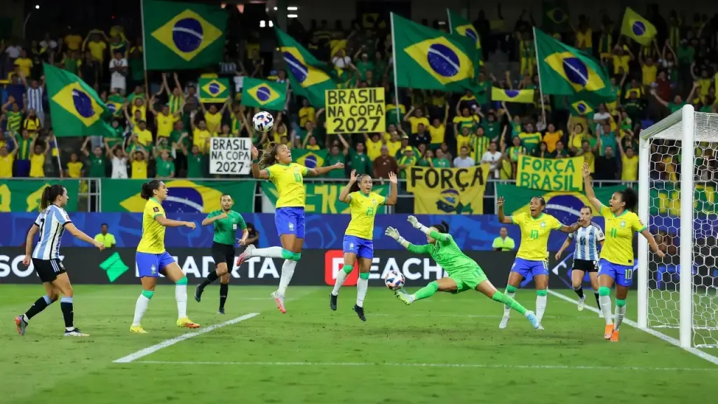 Brasil desperdiça vantagem de dois gols e empata com a Argentina